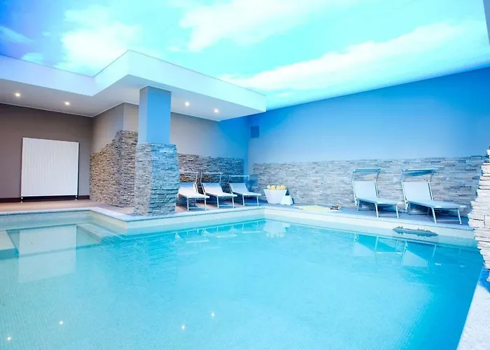 No 4-sleeps 10 By Italian