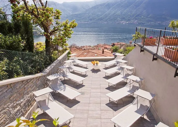 Apartamento No 4-sleeps 10 By Italian Sala Comacina